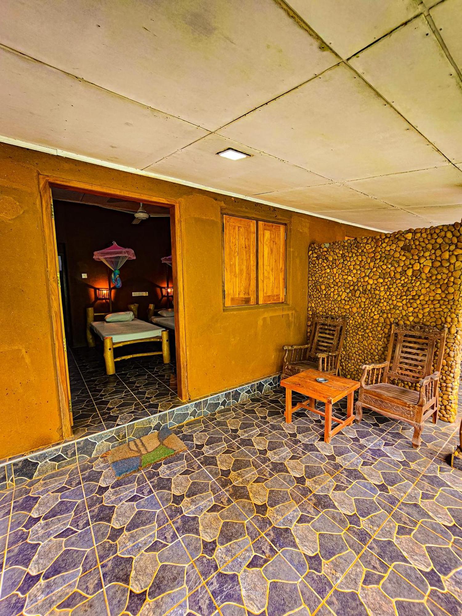 Elephant Paradise Safari Bungalow 우다왈라웨 외부 사진